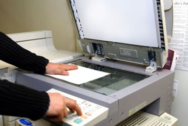 Đặt máy in , máy photocopy trong các phòng có người làm việc là việc làm chưa khoa học