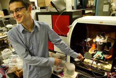Máy tính làm bằng “ống nano carbon” siêu nhỏ