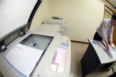 Dán nhãn tiết kiệm năng lượng cho màn hình máy photocopy